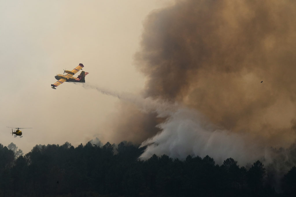 France Orders Fresh Evacuations as Wildfires Displace 330,000 Across Southwest Europe