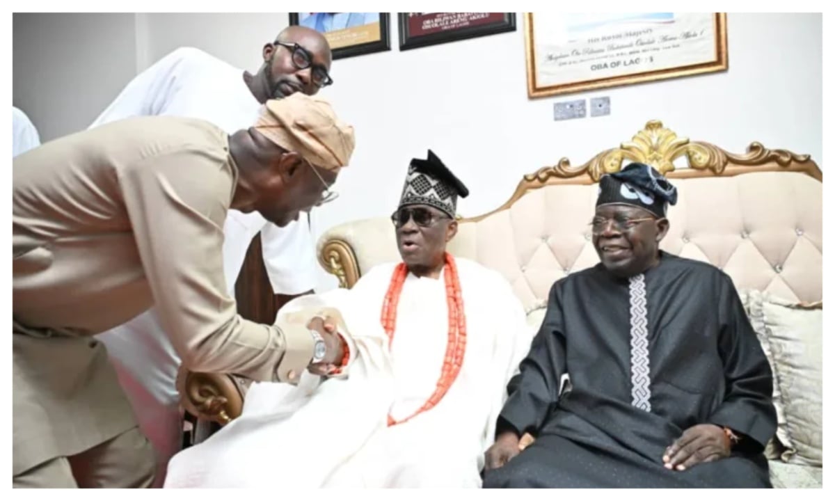 Tinubu Receives Royal Blessing From Oba Of Lagos During Lagos Island Visit