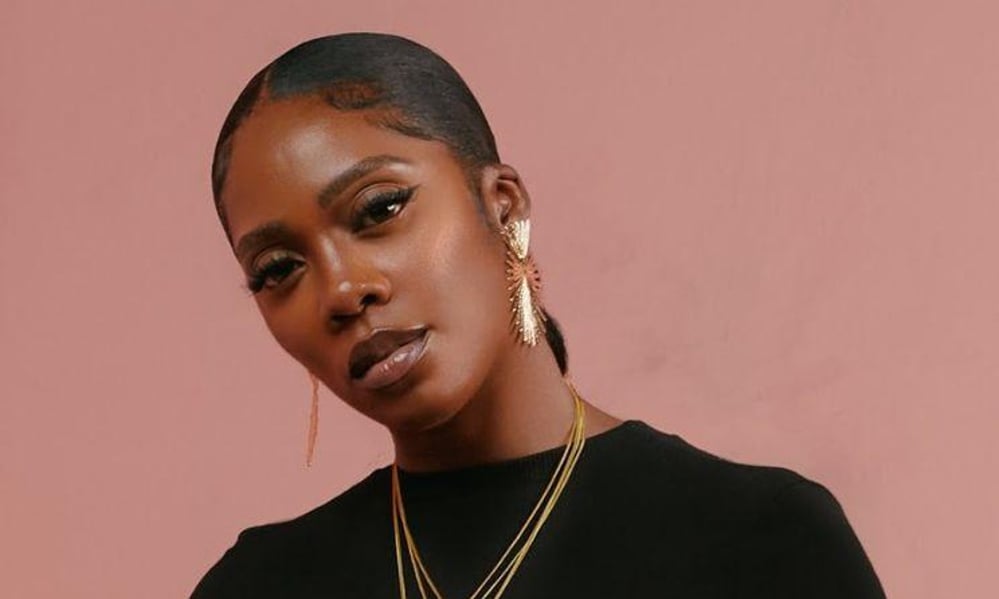 Teni Challenges Tiwa Savage To Boxing Match, Gets Instant 'Pick A Date' Reply